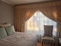 Main Bedroom of property in Tlhabane West