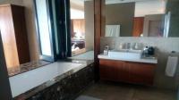 Main Bathroom - 8 square meters of property in Johannesburg Central