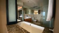 Main Bathroom - 8 square meters of property in Johannesburg Central