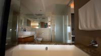 Main Bathroom - 8 square meters of property in Johannesburg Central