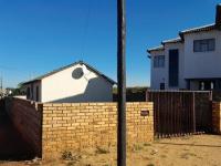 Front View of property in Mohlakeng