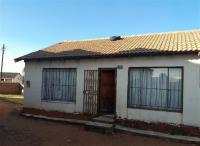 Front View of property in Mohlakeng