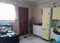 Kitchen of property in Mohlakeng