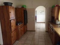 Kitchen of property in Warrenton