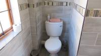 Main Bathroom - 4 square meters of property in Southdowns Estate