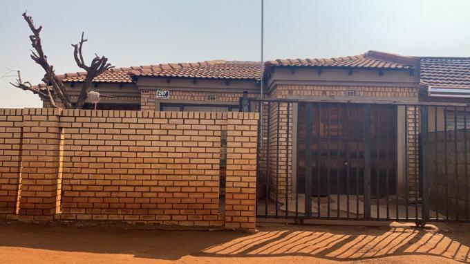 Standard Bank SIE Sale In Execution 3 Bedroom House for Sale in Kwenele - MR300410