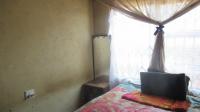 Bed Room 2 - 8 square meters of property in Kwenele