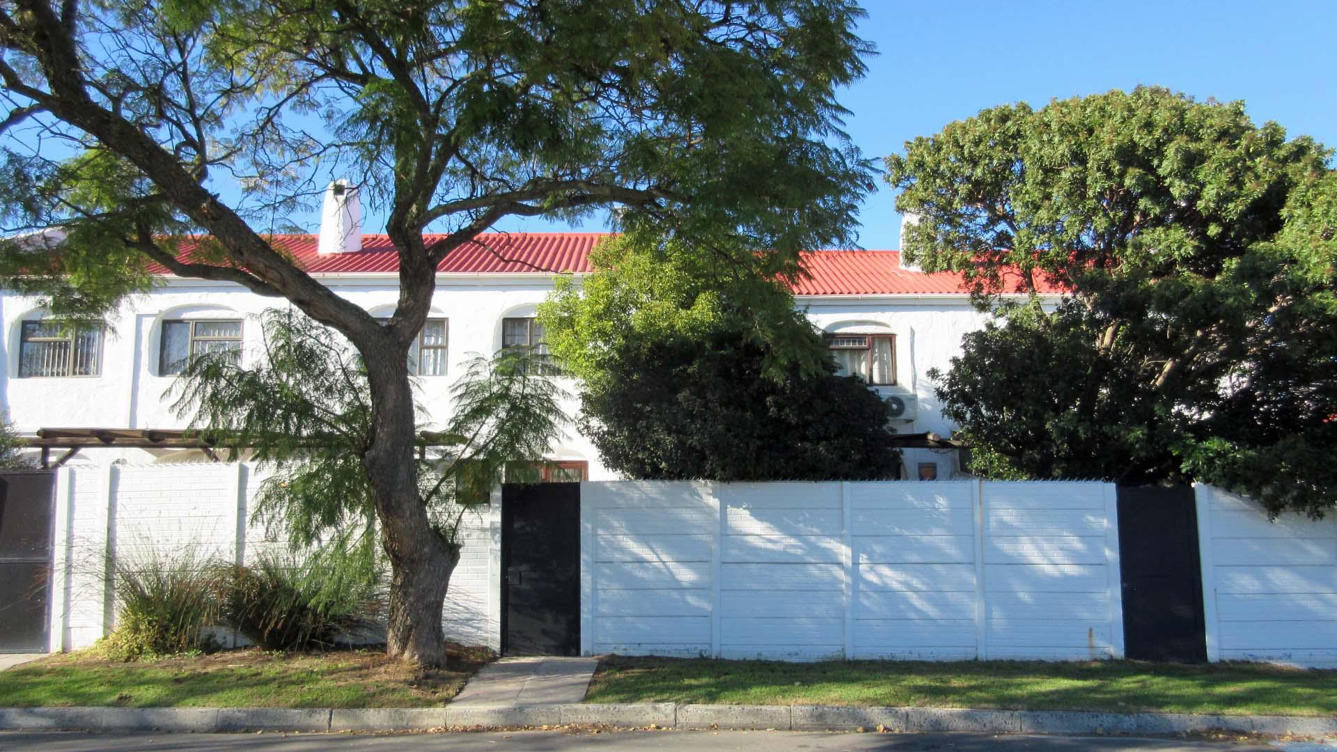 Front View of property in Somerset West