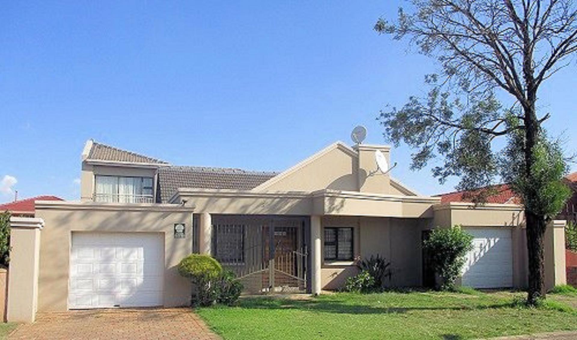 3 Bedroom House for Sale For Sale in Lenasia MR301706 MyRoof