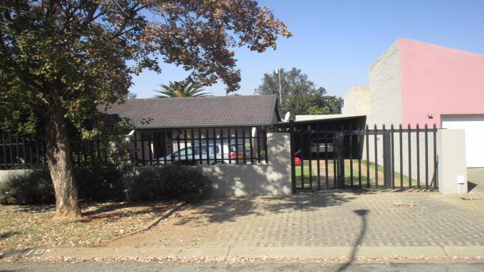 3 Bedroom House for Sale For Sale in Vanderbijlpark - Home Sell - MR302869