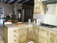 Kitchen of property in Safarituine