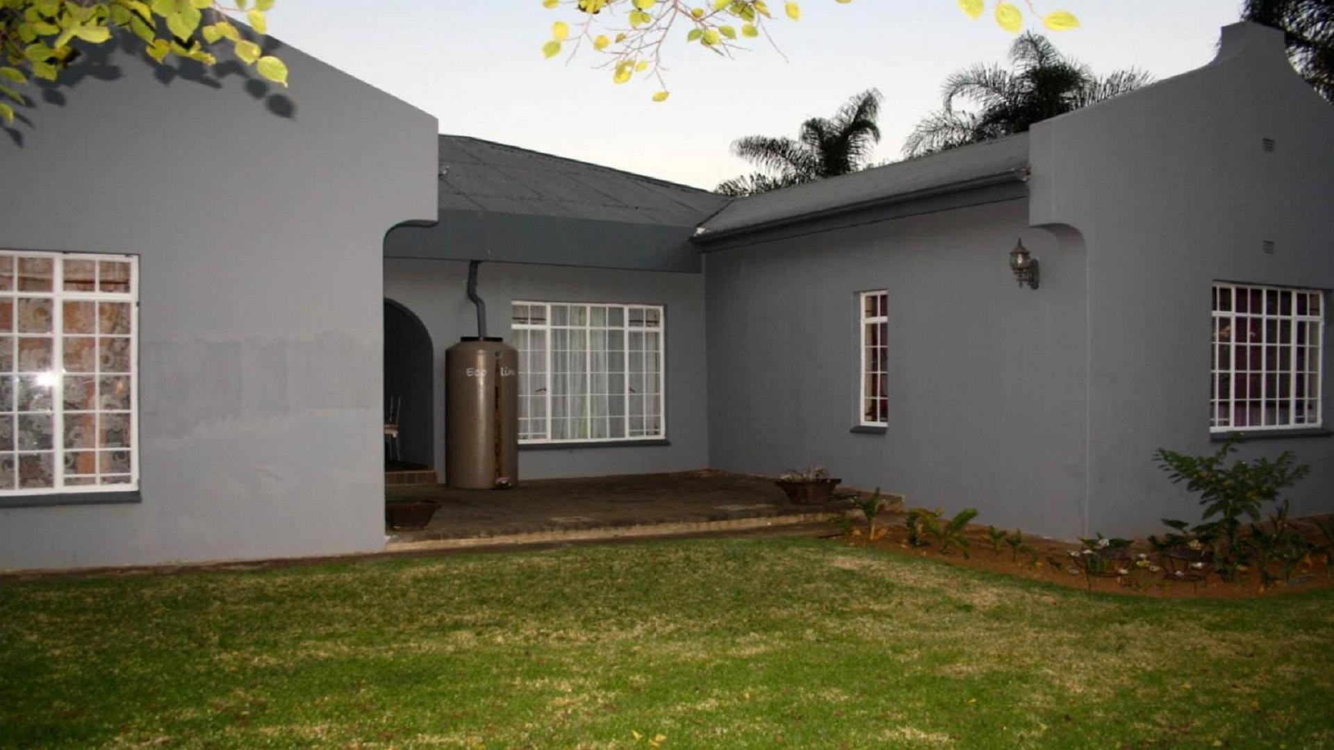 Front View of property in Vryheid