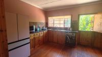 Kitchen of property in Waverley