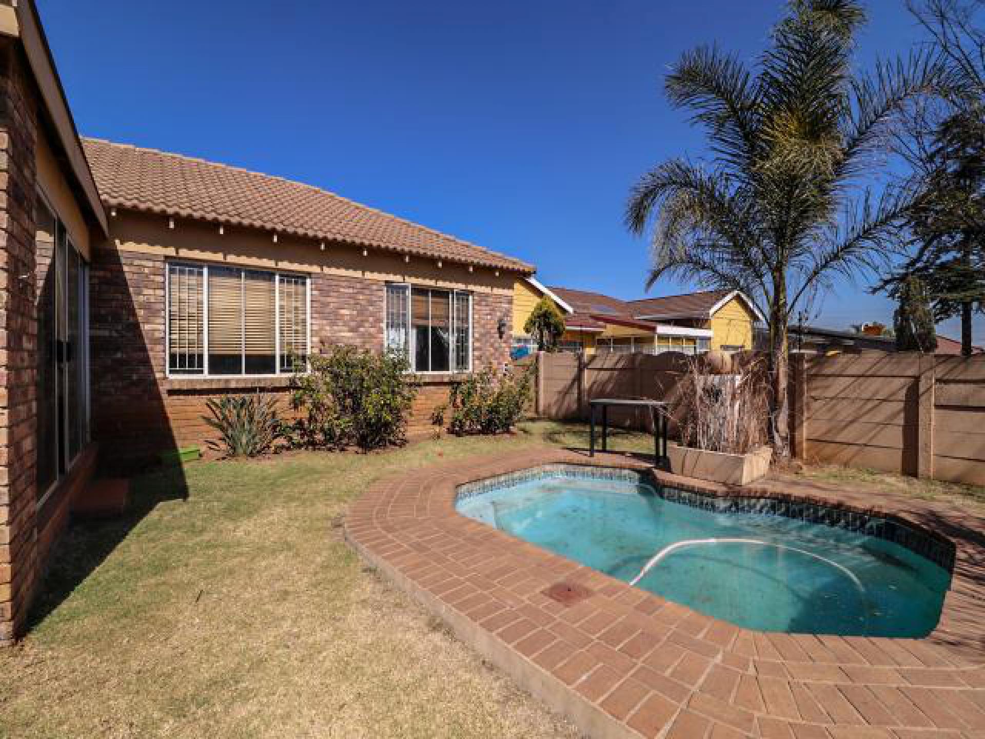 Standard Bank EasySell 3 Bedroom House for Sale in Kempton Park