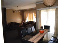 Dining Room of property in Kinross