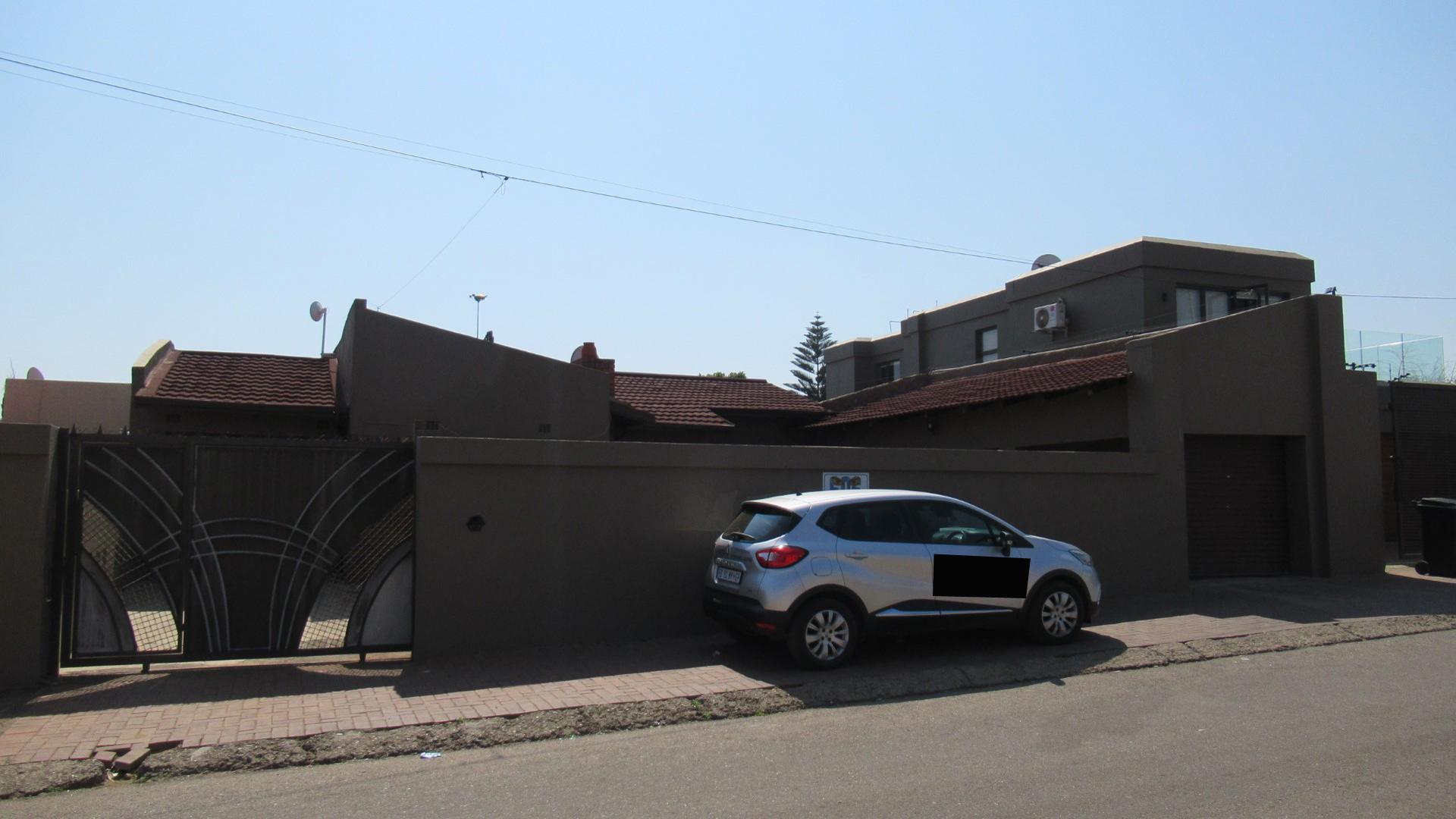 Front View of property in Pimville