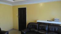 Lounges - 21 square meters of property in Pimville