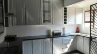 Kitchen - 15 square meters of property in Pimville