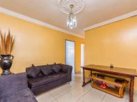 Lounges - 21 square meters of property in Pimville