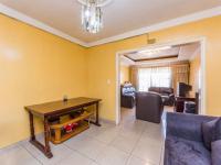 Lounges - 21 square meters of property in Pimville