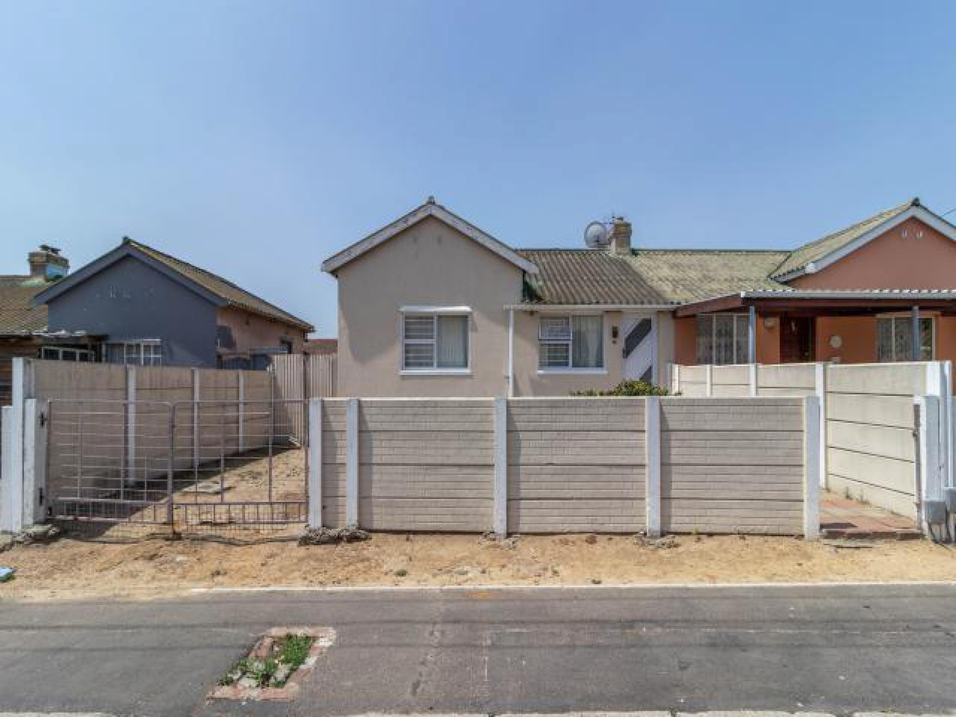 Front View of property in Maitland Garden Village