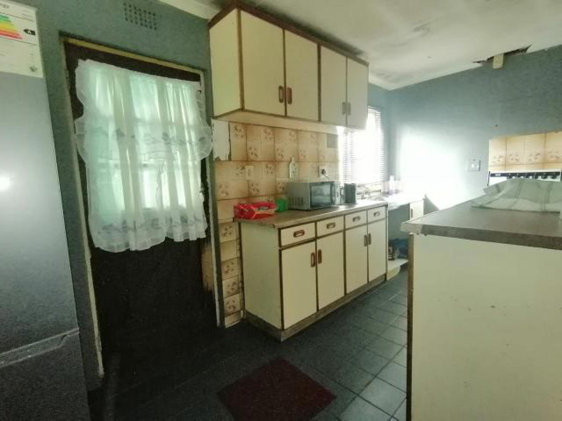 Kitchen of property in New Eastridge