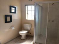 Main Bathroom - 22 square meters of property in Brentwood