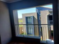 Balcony - 27 square meters of property in Brentwood