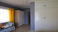 Main Bedroom - 20 square meters of property in Protea Park (North West)