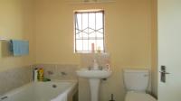 Bathroom 1 - 4 square meters of property in Riverside View