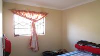 Bed Room 1 - 9 square meters of property in Riverside View