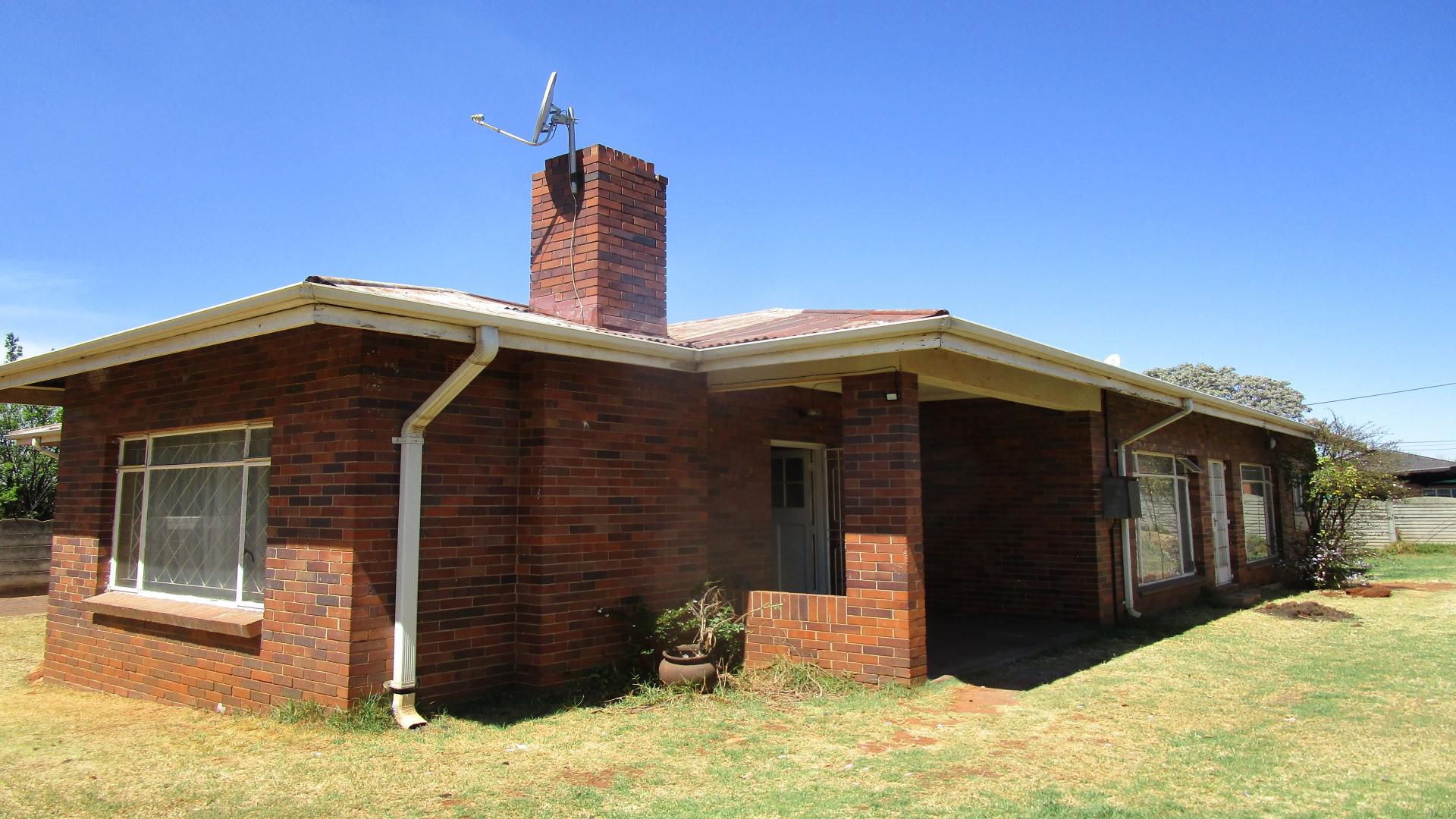 Front View of property in Casseldale