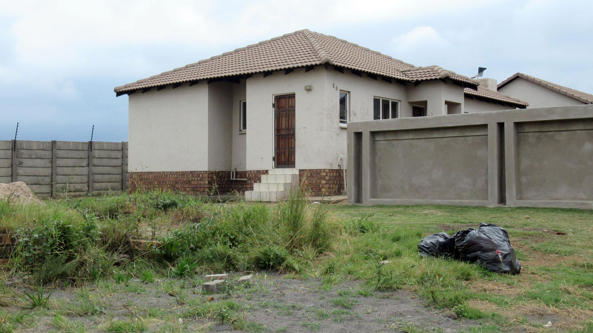 Front View of property in Dixon AH (South View)