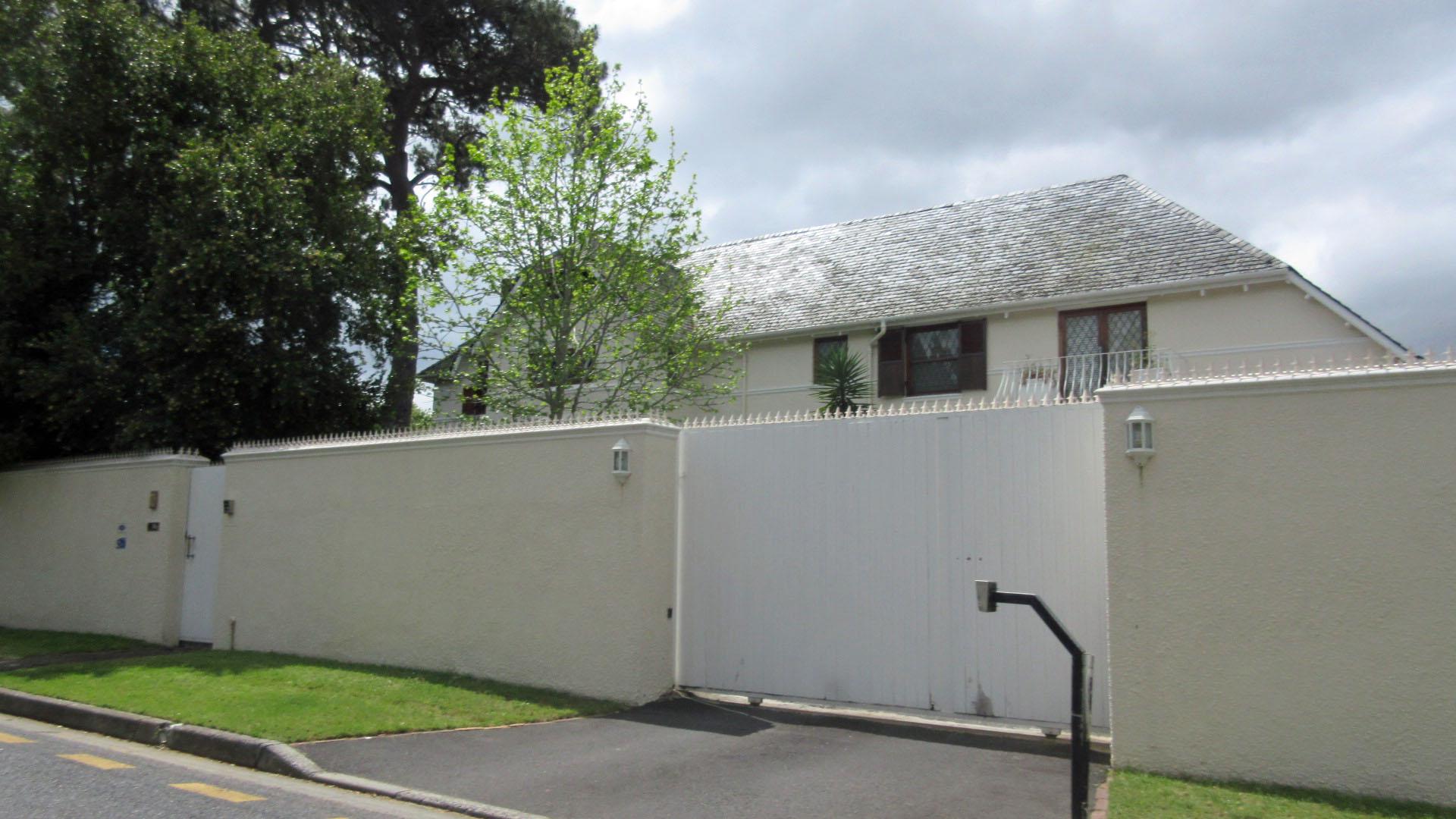 Front View of property in Plumstead