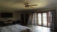 Main Bedroom - 30 square meters of property in Brackendowns