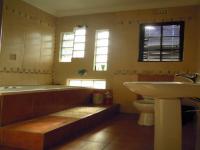 Bathroom 1 of property in Kamagugu