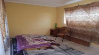 Bed Room 4 - 17 square meters of property in Riamarpark