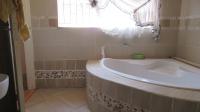 Main Bathroom - 12 square meters of property in Riamarpark