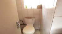 Bathroom 1 - 3 square meters of property in Zakariyya Park