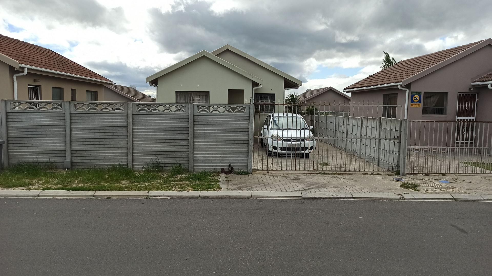 Front View of property in Bernadino Heights