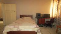 Bed Room 3 - 15 square meters of property in Geduld