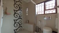 Bathroom 1 - 6 square meters of property in Paulshof