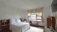 Main Bedroom - 36 square meters of property in Paulshof