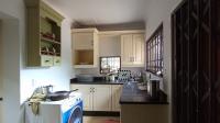 Scullery - 15 square meters of property in Paulshof