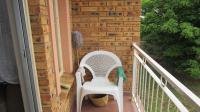 Balcony - 3 square meters of property in Rosettenville