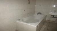 Bathroom 1 - 4 square meters of property in Dinwiddie