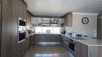 Kitchen - 18 square meters of property in Bothasig 