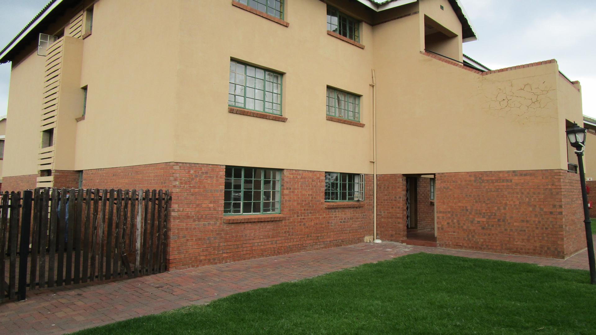 Front View of property in Emalahleni (Witbank) 