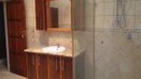 Main Bathroom - 11 square meters of property in Baillie Park