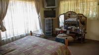 Main Bedroom - 18 square meters of property in Three Rivers